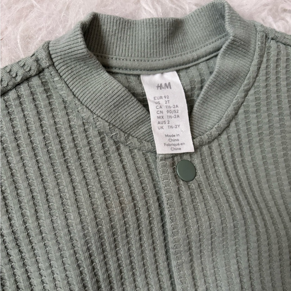 H&M Sage Springtime Gender Neutral Ribbed Cardigan - Picture 2 of 3
